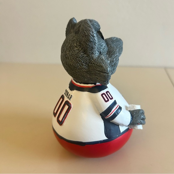 Hartford Wolf Pack Sonar Wobbler 2026 & 90’s Night Trading Card Pack Bundle - Picture 5 of 7